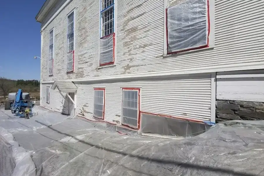 How To Choose The Right Paint For Exterior Surfaces in Cincinnati, OH